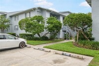Building Photo - 4928 W Gandy Blvd