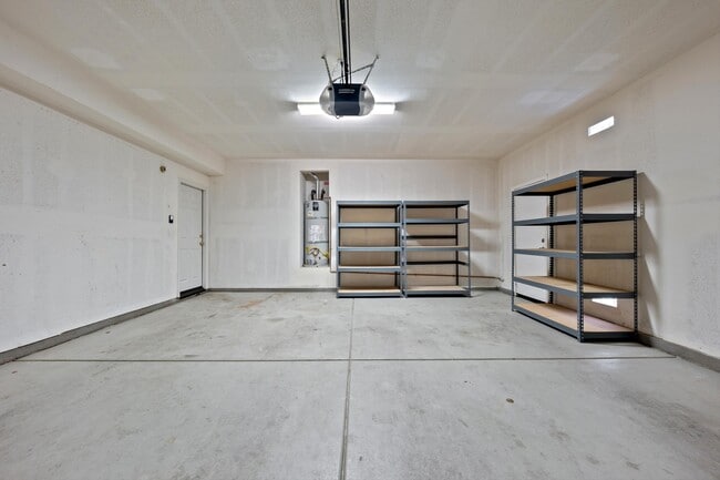 Building Photo - 84126 Canzone Dr