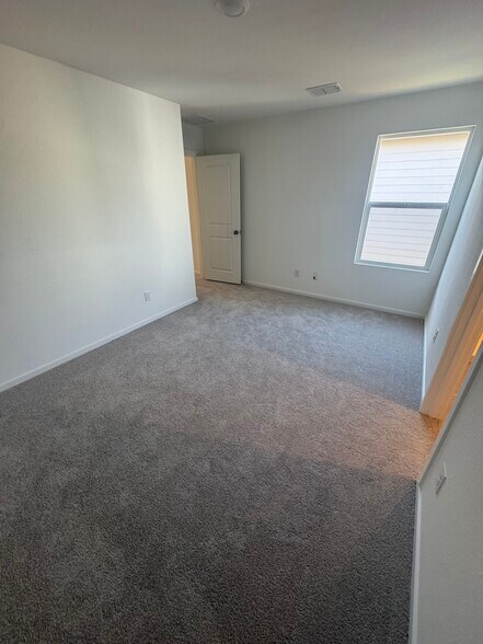 Building Photo - 12169 Steeplechase Dr