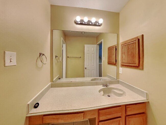 Building Photo - 18918 Forest Trace Dr