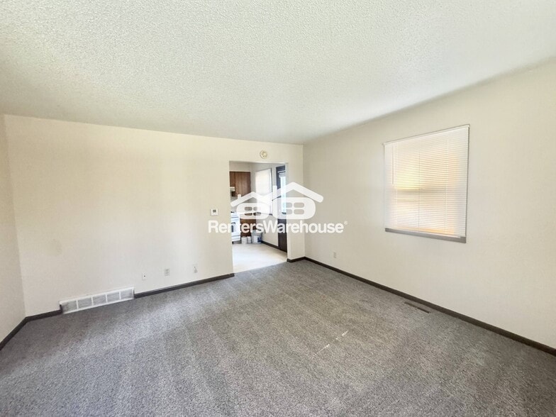 Building Photo - 3332 Valdez Ct