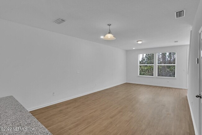 Building Photo - 90 Ridge Lake Rd