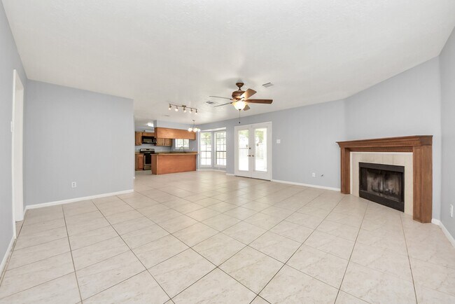 Building Photo - 16006 Autumn Falls Ln