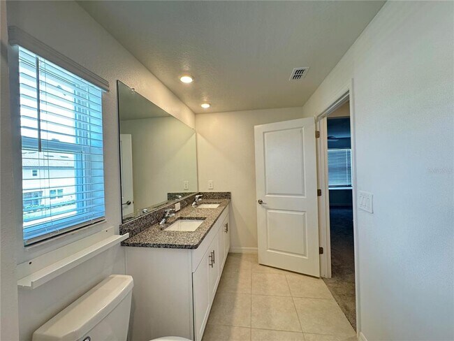 Building Photo - 10268 Honey Hammock Wy