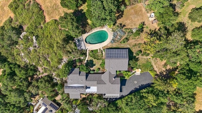 Building Photo - Gorgeous Executive Home Over Downtown Los Gatos