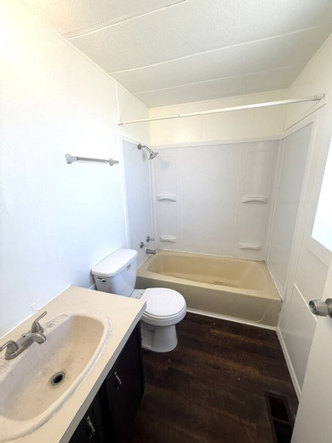 Building Photo - 3 bedroom single wide in Rydon