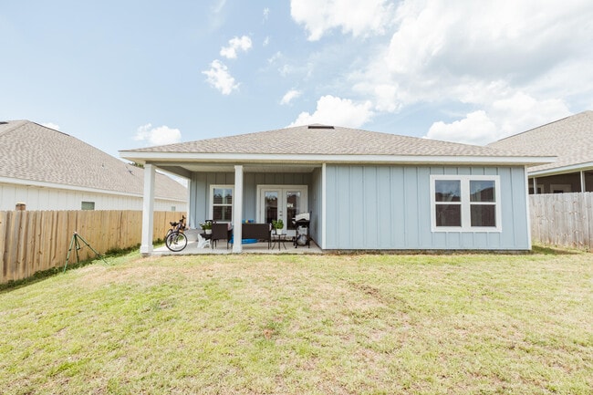 Building Photo - 107 Blooming Cv