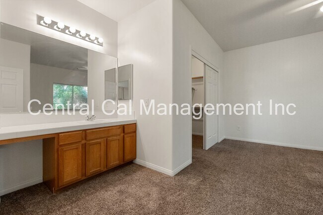 Building Photo - 3721 Pine Meadow Dr