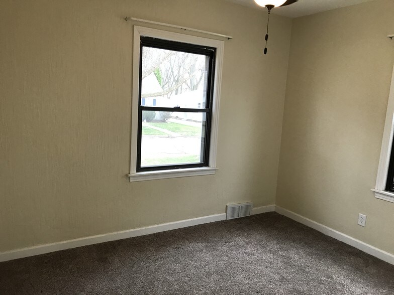 Building Photo - 5201 11th Avenue A