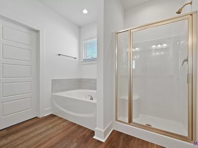 Building Photo - 1004 Briar Gate Dr