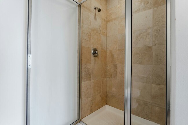 Building Photo - 4217 Irving Park Road, Unit 2B