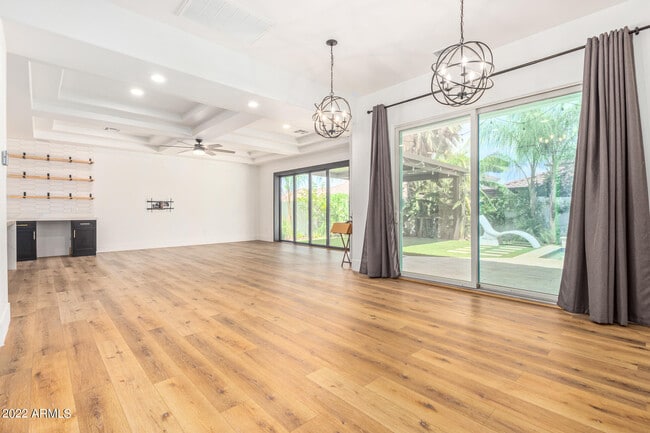 Building Photo - 3469 S Eucalyptus Pl