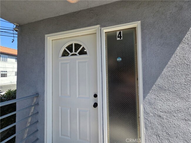 Building Photo - 1054 Harrison Ave