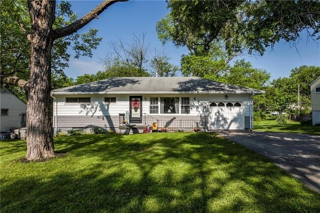 Primary Photo - 2434 S 47th Dr