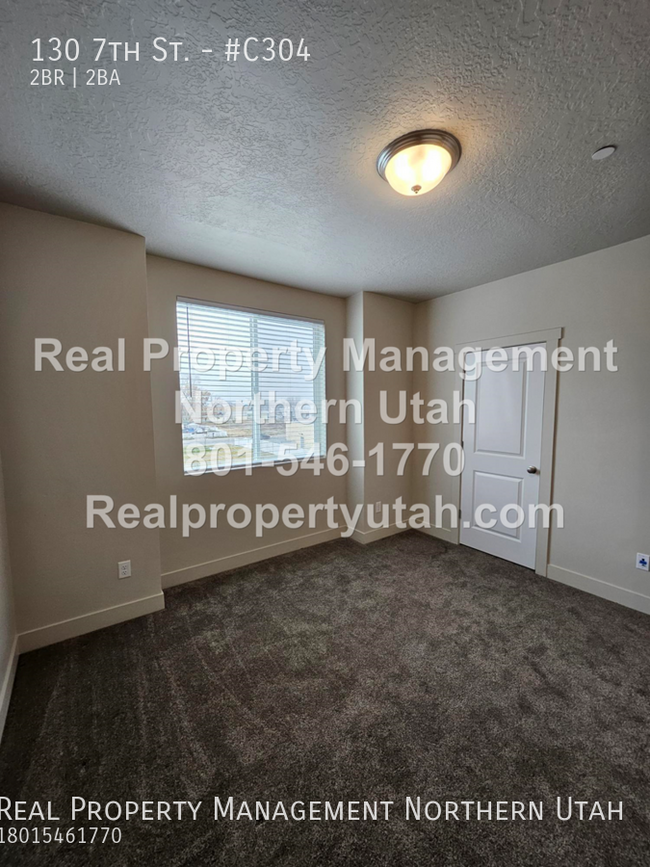 Building Photo - 130 7th St
