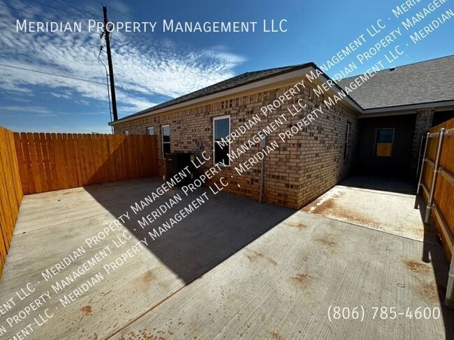 Building Photo - 5804 Urbana Pl
