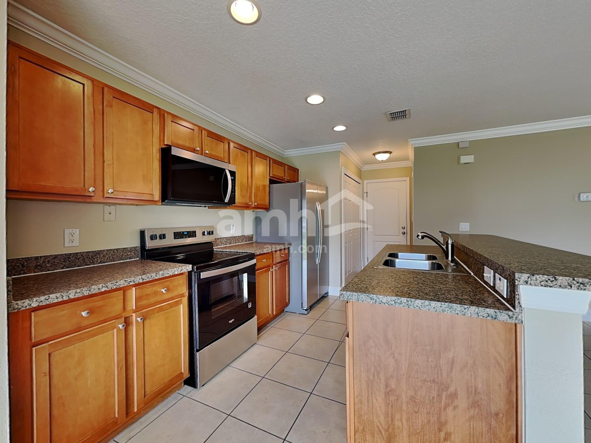 Building Photo - 1720 Portcastle Cir