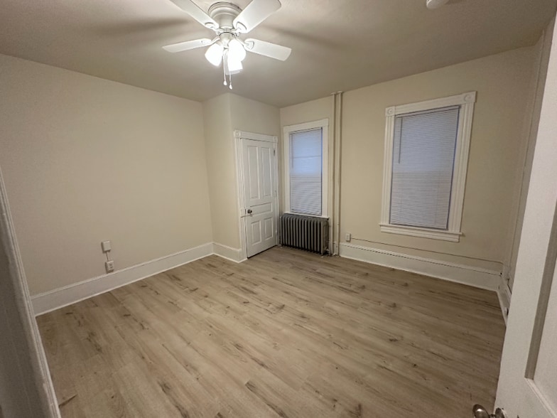 Building Photo - 381-383-383 S 3rd St