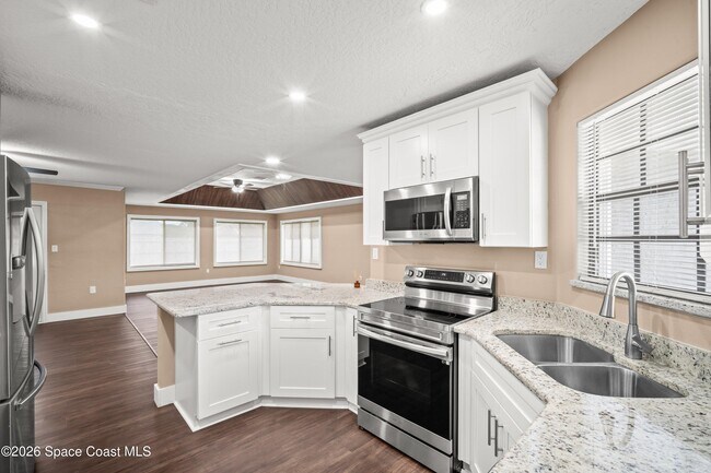 Building Photo - 6424 Dane Ave