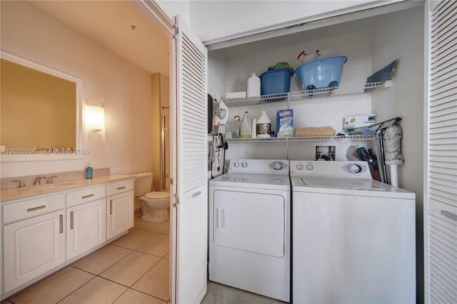 Building Photo - 2001 S Biscayne Blvd