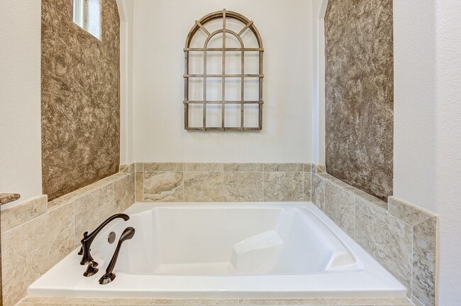 Building Photo - 27303 Silver Jade Ct