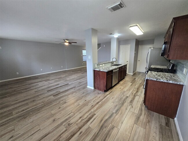 Building Photo - 5106 Prosperity Cir