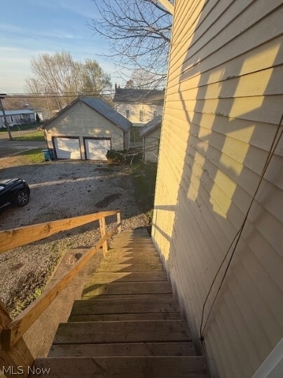 Building Photo - 107 W Main St