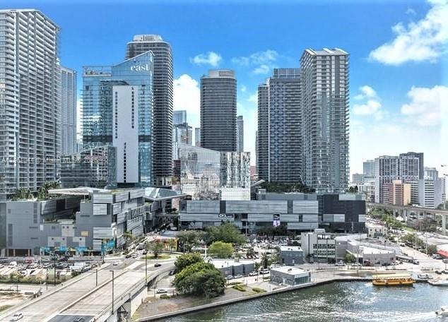 Building Photo - 350 S Miami Ave