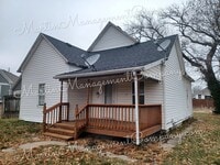 Building Photo - 617 E 11th St