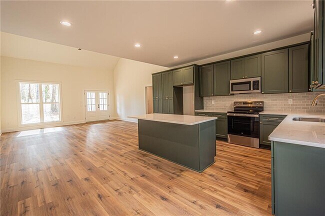 Building Photo - 635 Cane Creek Valley Rd