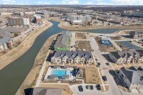 Building Photo - 2702 Parkview Ct