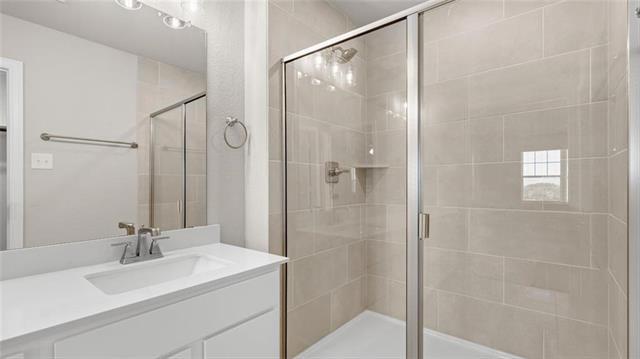 Building Photo - 3720 Paradise Way