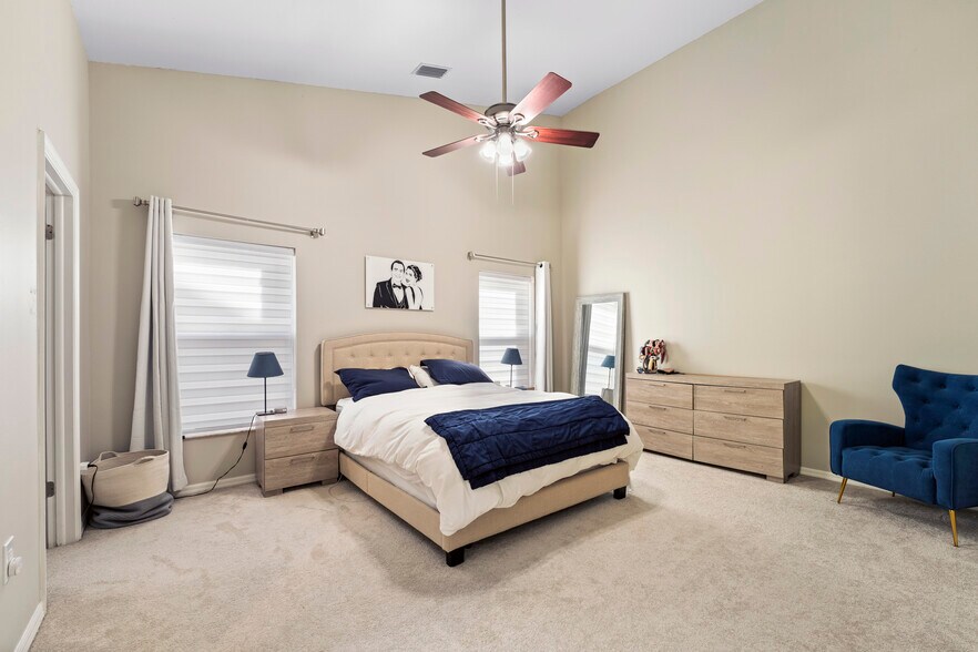 Building Photo - 3220 Tall Timber Dr