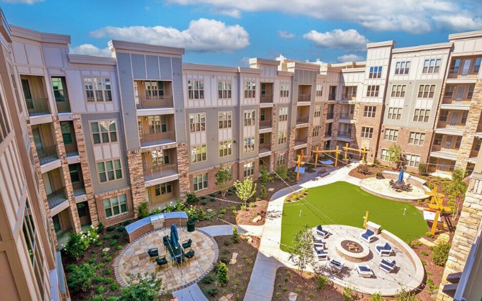 Building Photo - 7085 Sentara Pl