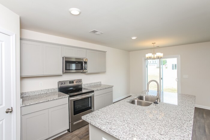 Building Photo - 305 Flushing Bay Ct