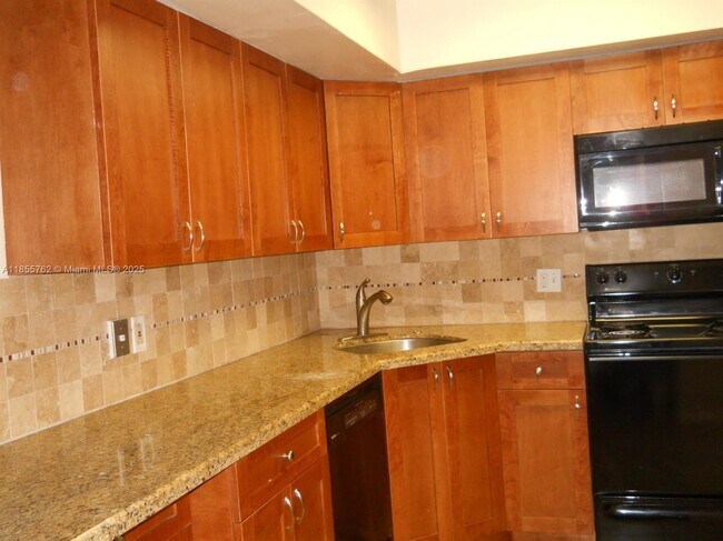 Building Photo - 3955 Village Dr