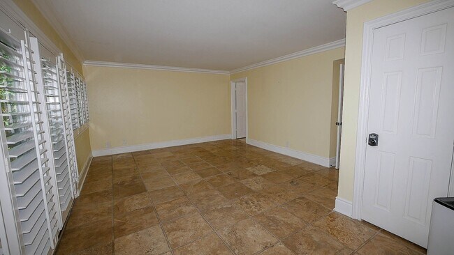 Building Photo - Beautiful 4 bed/2.5 bath house in Del Mar