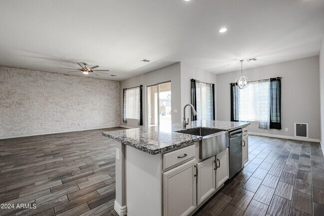 Building Photo - 2377 E Galileo Dr