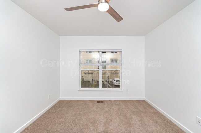 Building Photo - 22824 Ferncrest Terrace