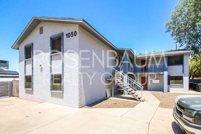 Building Photo - 1050 W University Dr