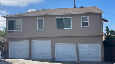 Building Photo - 1910-1910 42nd Ave
