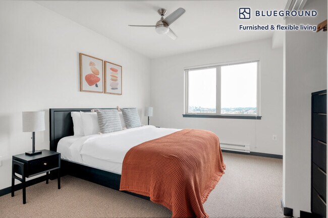 Building Photo - 15522 NE 22nd Pl