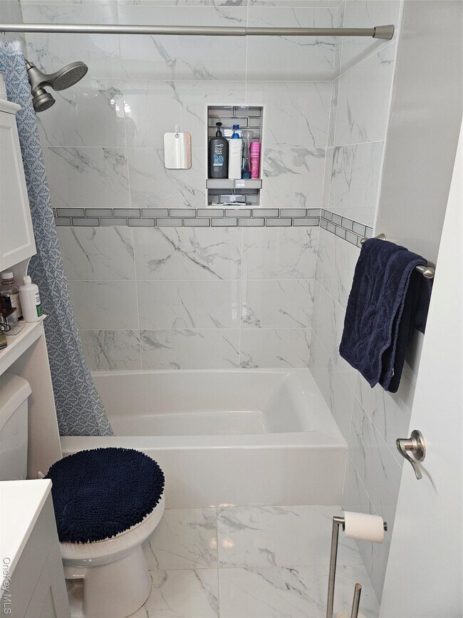 Building Photo - 20 Lexington Hills Rd