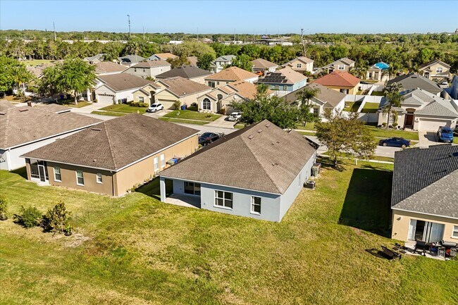 Building Photo - 1000 Vaquero Ln