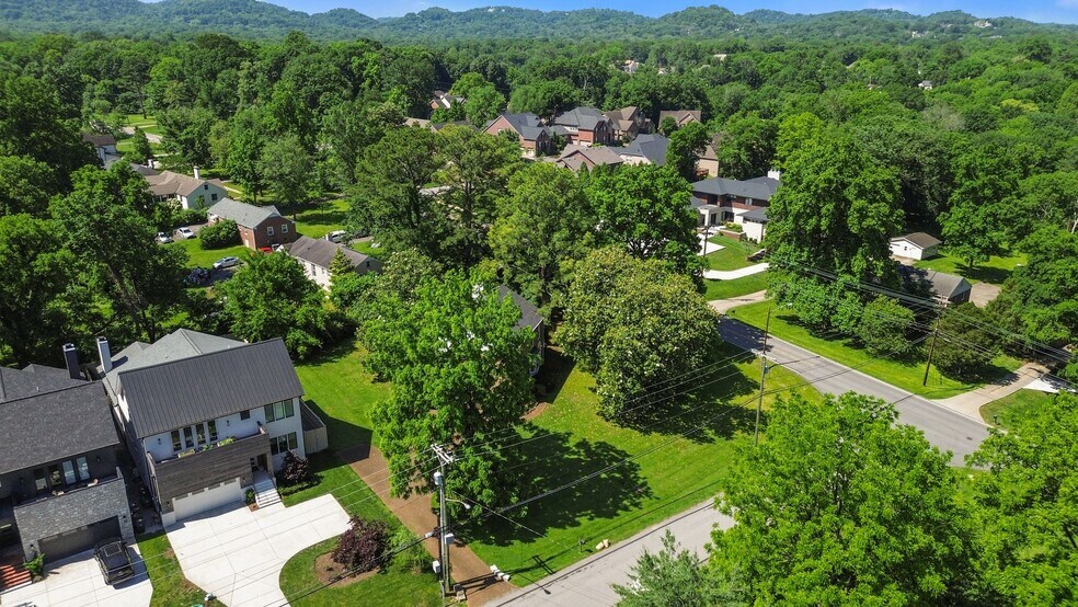 Building Photo - 4100 Lealand Ln