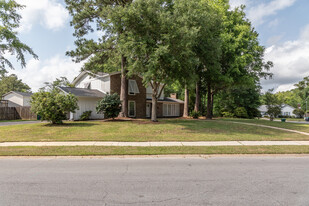 Building Photo - 105 Linnet Dr