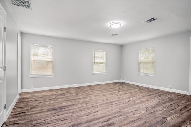Building Photo - 4418 Galesburg St
