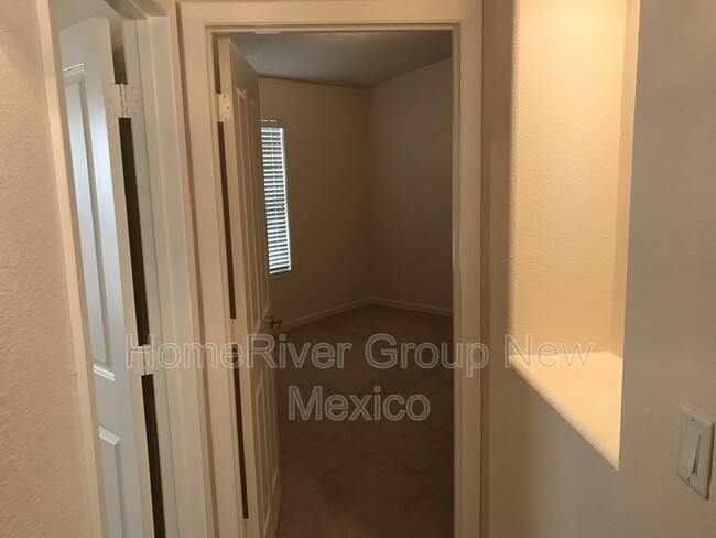Building Photo - 2148 S Ensenada Cir SE