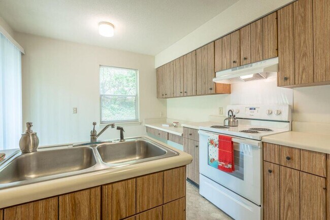 Building Photo - 3408 Gail Dr