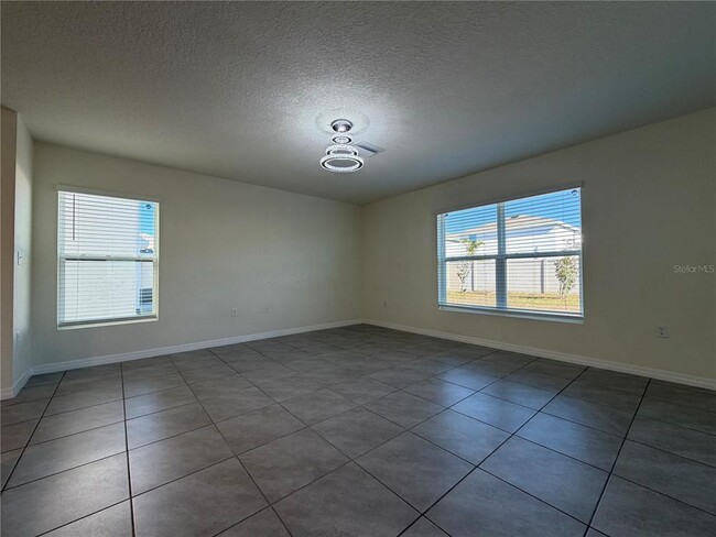 Building Photo - 12072 Downy Birch Dr